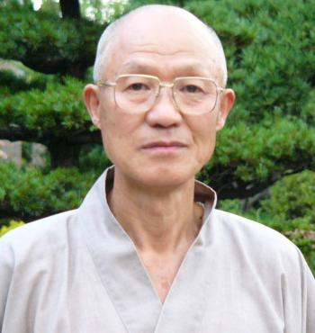 q낳