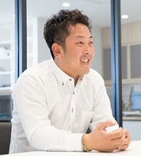 　宇津木　巧 様